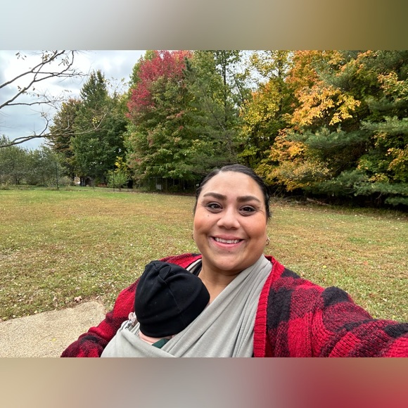 Meet your Posher, Izzy - Picture 2 of 9